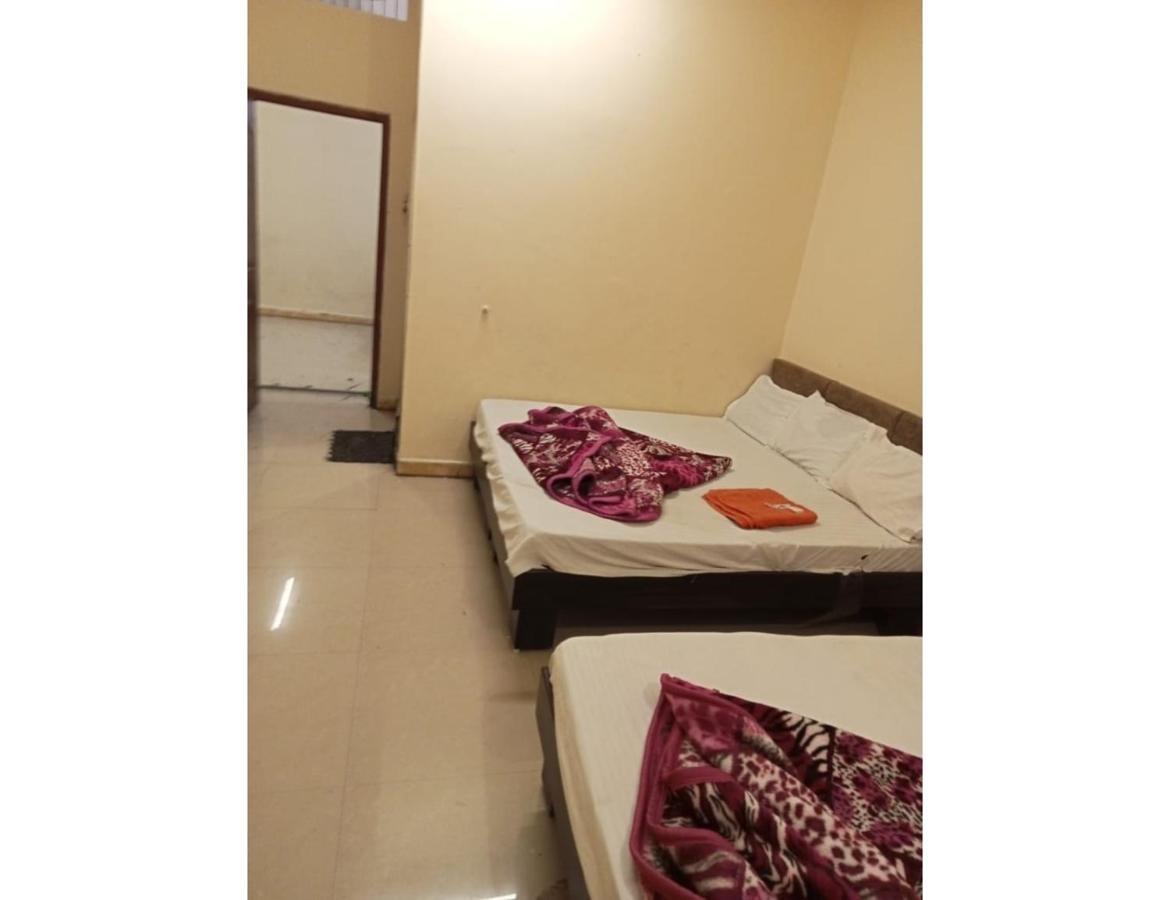 Hotel Mahakal Vishram, Ujjain Exterior foto