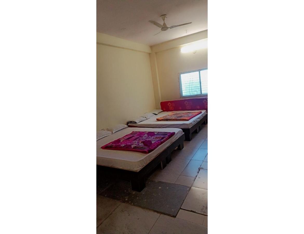 Hotel Mahakal Vishram, Ujjain Exterior foto